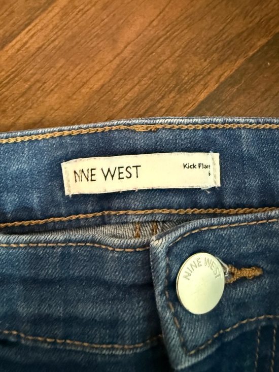 Nine West Delancy Women’s High Rise Kick Flare Jeans size 6 - Picture 8 of 8